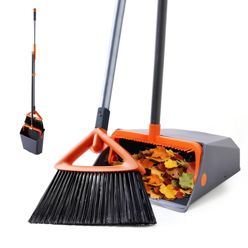 Garden dustpan and brush - and,